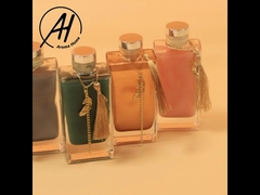 खुशबू कांच की बोतल रीड डिफ्यूज़र प्राइवेट लेबल 100 मि.ली. सोने की धातु के ढक्कन के साथ