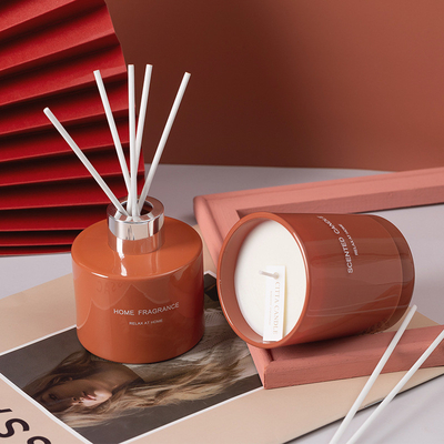 AROMA HOME खुशबू ऑयल यूनीक रीड डिफ्यूज़र सेंटेड कैंडल गिफ्ट बॉक्स सेट