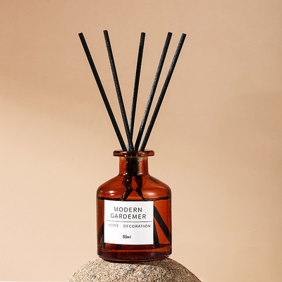 स्वनिर्धारित कांच की बोतलें घर की सजावट होटल खुशबू रीड डिफ्यूज़र 50ML